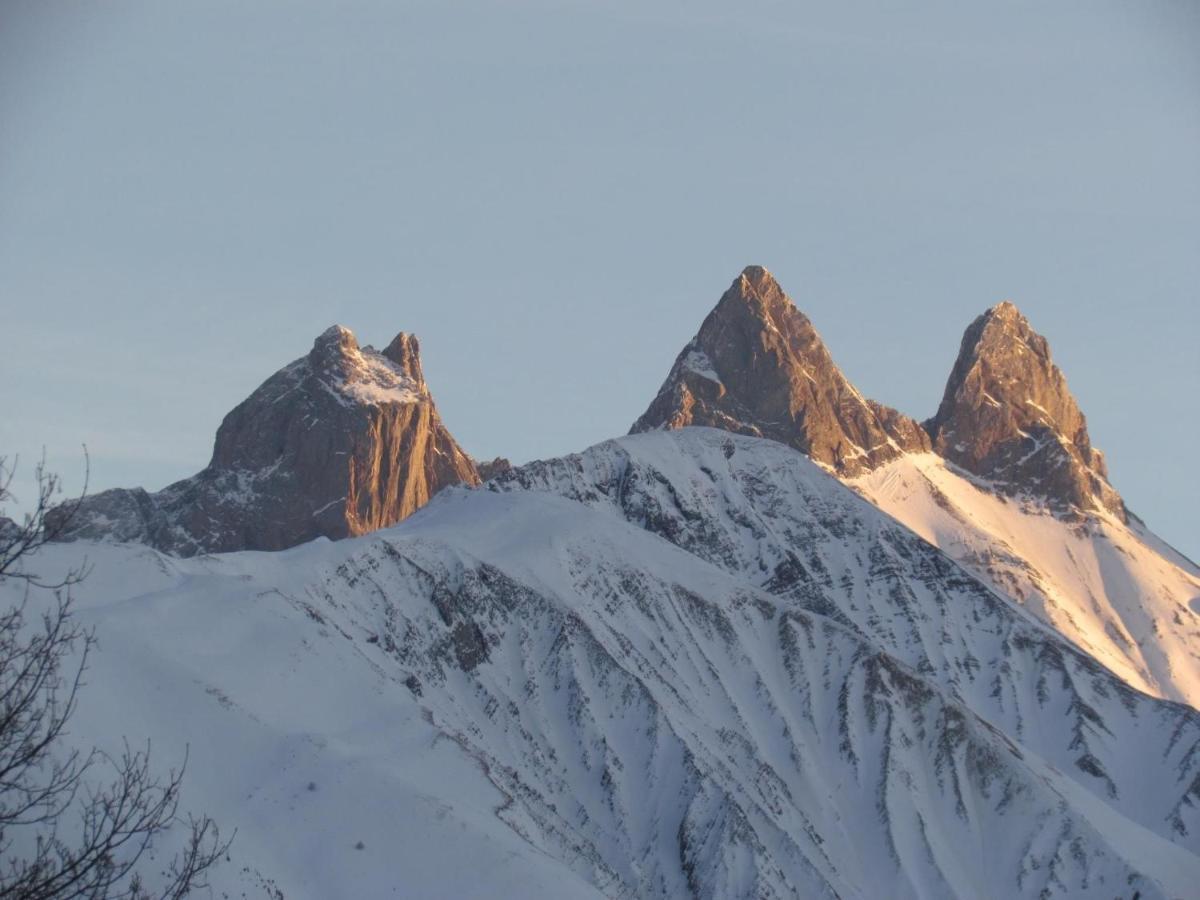 Chalet Beausoleil 4 Etoiles - Prestige - Au Pied Du Col De La Croix De Fer Сен-Сорлен-д'Арв Екстер'єр фото